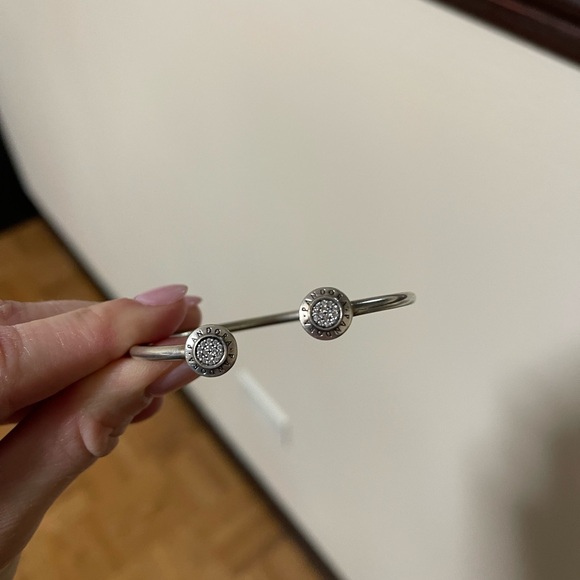 Retired Pandora Signature Bangle - Picture 4 of 7